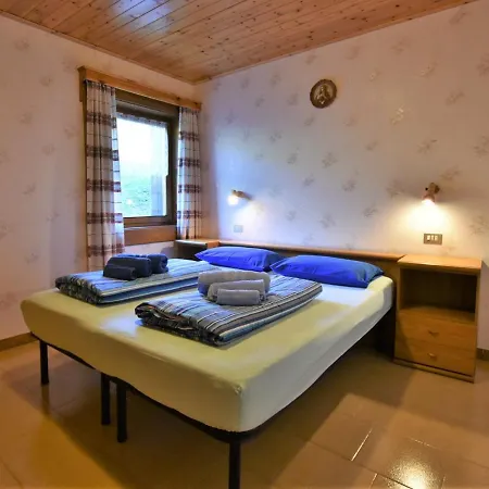 아파트 Casa Crapena-1 By Interhome